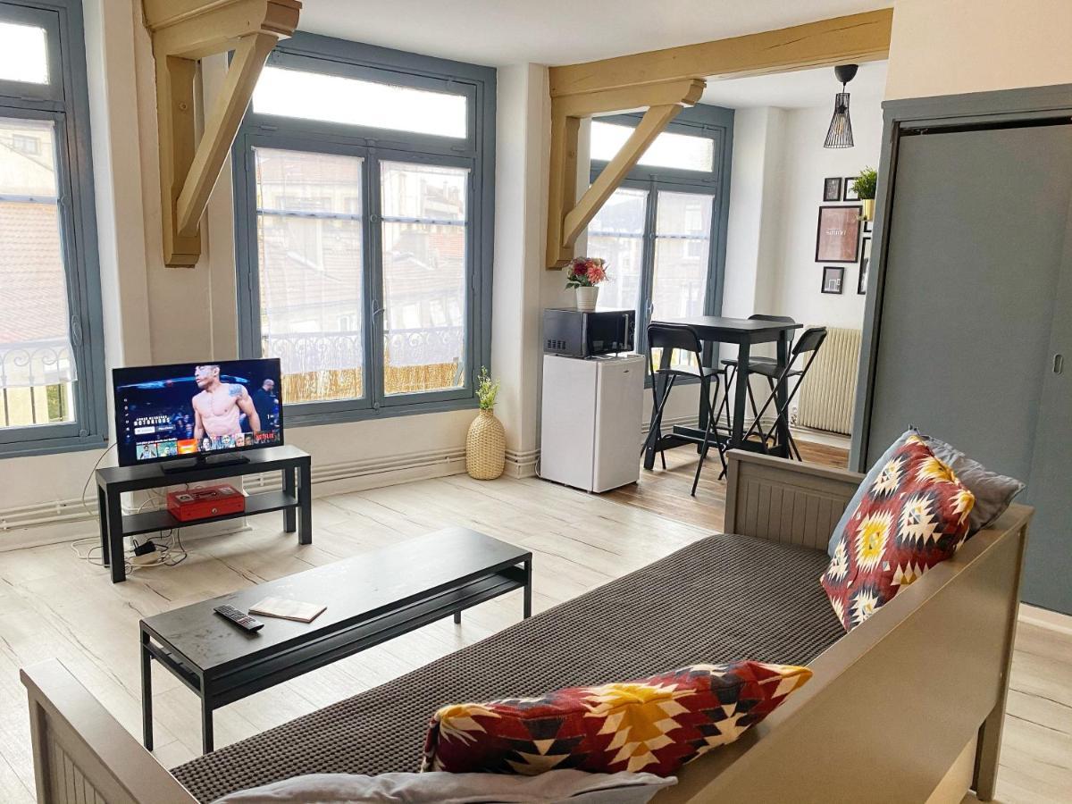 Appartamento CHIC&COSY Studio BUSINESS Centre GARE NETFLIX Saint-Etienne  Esterno foto