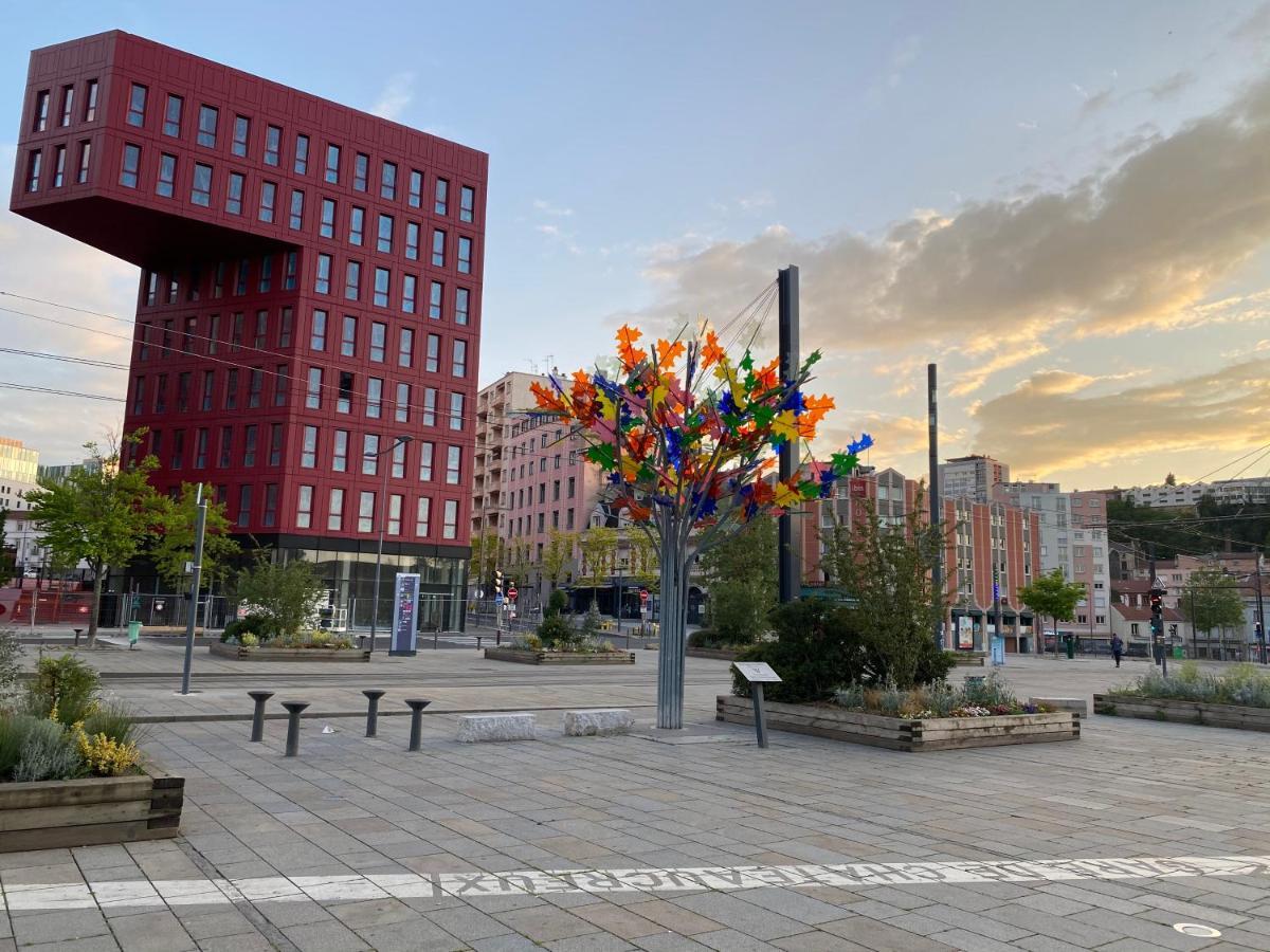 CHIC&COSY Studio BUSINESS Centre GARE NETFLIX Saint-Etienne  Esterno foto