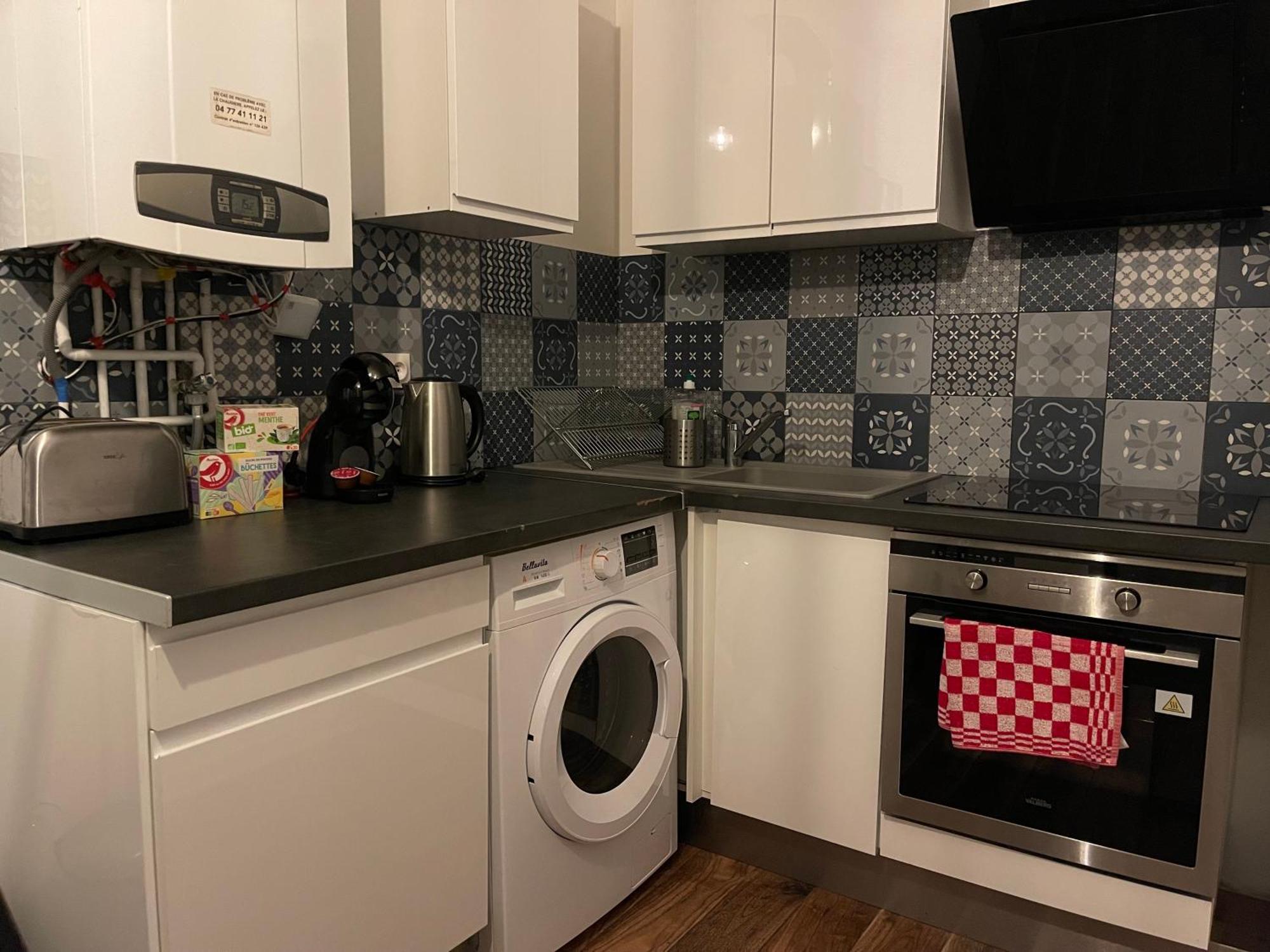 CHIC&COSY Studio BUSINESS Centre GARE NETFLIX Saint-Etienne  Esterno foto